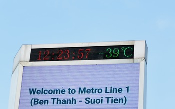 'Hạn bà chằn' gây nắng nóng giữa mùa mưa ở TP.HCM