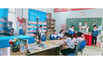 'Biệt đội chim Kơtia'... tiết kiệm điện