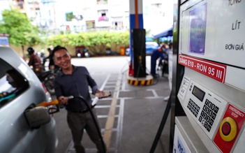 Giá xăng dầu hôm nay 4.8.2025: Giảm phiên thứ 3 liên tiếp