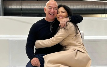 Cuộc chiến pháp lý dai dẳng giữa vợ chồng tỉ phú Jeff Bezos và em trai