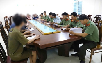 Công an tỉnh Lâm Đồng tiếp nhận 11 người do Campuchia trao trả