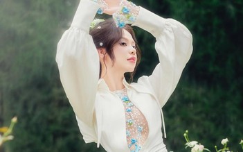 Đầm họa tiết giúp nàng khắc họa vẻ đẹp lãng mạn