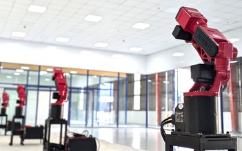 Nhà máy 'tự tiến hóa' làm vật liệu hàng không vũ trụ tại Việt Nam