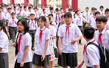 Phụ huynh bức xúc con học thứ bảy, trường đổi lại thời khóa biểu