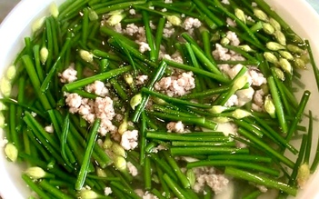 Mùi hương canh hẹ và nỗi nhớ bếp quê