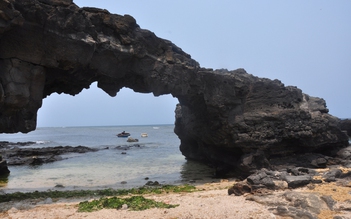 Cổng Tò Vò - kiệt tác bằng đá giữa biển và trời Lý Sơn