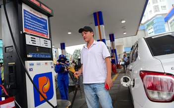 Giá xăng dầu hôm nay 17.9.2025: Xăng trong nước ngày mai tăng bao nhiêu đồng một lít?