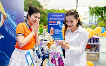 Chuyến xe X KienlongBank: Lan tỏa thanh toán số tại Cần Thơ