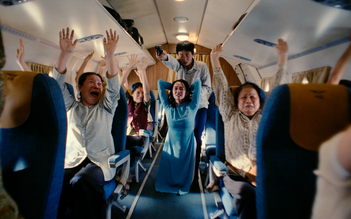 ‘Tử chiến trên không’: 118 phút nghẹt thở không lối thoát