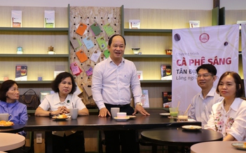 TP.HCM: Lãnh đạo phường Tân Định uống cà phê sáng, đối thoại cùng người dân