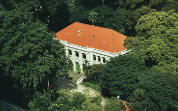 Dinh thự Pháp hơn 150 năm tuổi ở phường Sài Gòn: Vẻ đẹp cổ kính hiếm có