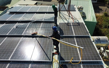 Hàng trăm hộ lắp điện mặt trời mái nhà không đăng ký có bị phạt?