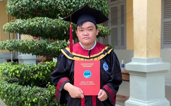 Thầy giáo Tây Ninh đạt IELTS 9.0: 'Luyện đề chỉ nên là giai đoạn cuối'