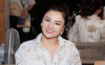 Vũ Thu Phương khoe sắc rạng rỡ sau biến cố