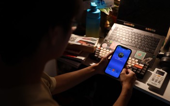 Những đứa con xa xứ mong gia đình bình yên sau cơn bão Bualoi