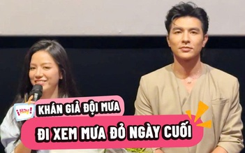 'Mưa đỏ' ngày cuối ra rạp, dàn diễn viên xúc động ở lại đến nửa đêm xem cùng khán giả