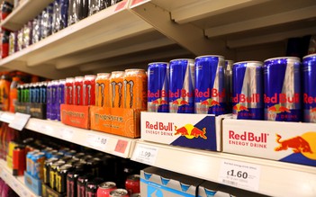 Anh sẽ cấm người dưới 16 tuổi mua nước tăng lực