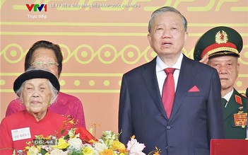 Mẹ Việt Nam anh hùng Trần Thị Huyến: 'Mẹ phấn khởi lắm'