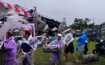 Hàng xóm chung tay di dời rạp cưới, 80 mâm cỗ giúp chú rể kịp giờ làm lễ