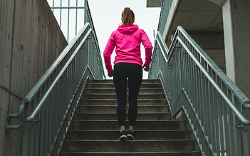 Số bậc cầu thang cần leo mỗi ngày để cải thiện sức khỏe