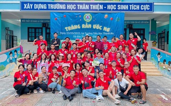 Câu lạc bộ Tia Sáng 13 năm gieo nụ cười nơi vùng sâu vùng xa