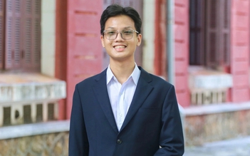 Lập 'cú đúp' tại Olympic vật lý, nam sinh TP.Huế nhận  thưởng 255 triệu đồng