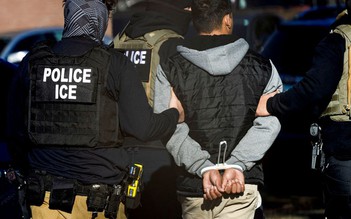 Mỹ tiếp tục siết lao động nhập cư, Hàn Quốc đưa công nhân bị bắt về nước