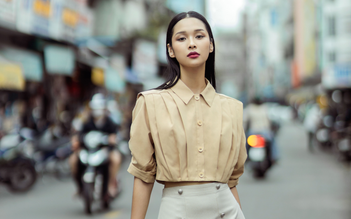 Áo tay lửng với muôn kiểu biến hóa, làm chủ môi trường công sở