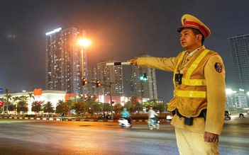 Công an Hà Nội phân luồng giao thông phục vụ Đại hội XIV của Đảng
