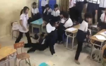 Công an vào cuộc vụ 6 nữ sinh hành hung bạn trong lớp học