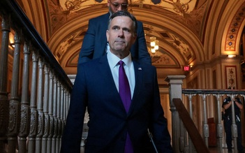 Giám đốc CIA đến Venezuela gặp Tổng thống lâm thời để cải thiện quan hệ