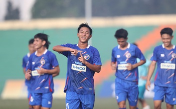 Trường ĐH TDTT Đà Nẵng 2-0 Trường CĐ Phương Đông Đà Nẵng: Vững vàng ngôi đầu bảng