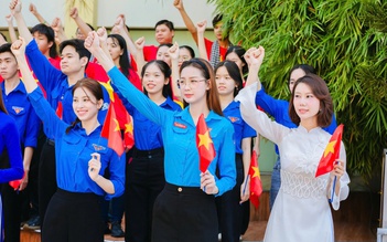 Đảng viên trẻ tự hào và vững tin theo Đảng