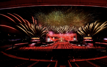 Chương trình nghệ thuật đặc biệt 'Dưới lá cờ vẻ vang của Đảng'