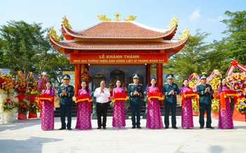 Khánh thành nhà bia tưởng niệm các anh hùng liệt sĩ Trung đoàn Không quân 917