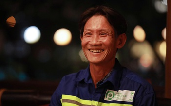 Mưu sinh xuyên đêm ở TP.HCM khi tết cận kề: Nỗi day dứt của người cha nghèo