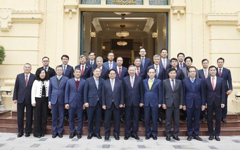 Tổng Bí thư làm việc với các đại sứ Việt Nam ở nước ngoài tham dự Đại hội XIV