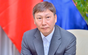 Lời động viên đầy yêu thương của vợ HLV Kim Sang-sik: 'Anh và U.23 Việt Nam đã rất vất vả rồi...'