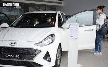 Ô tô cỡ nhỏ máy xăng đánh mất thị phần vào tay xe điện