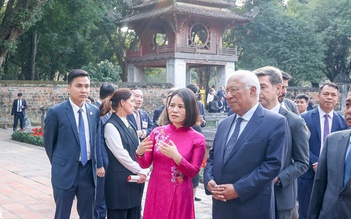 Chủ tịch Hội đồng châu Âu thăm Văn Miếu - Quốc Tử Giám