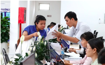 Từ ngày 1.1, công nhân viên ở TP.HCM và Hà Nội được tăng lương như thế nào?