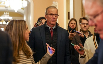 Thượng viện Mỹ thông qua dự luật ngân sách, chính phủ vẫn phải đóng cửa tạm thời