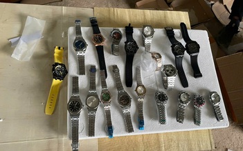 Bắt giữ 874 đồng hồ nhãn hiệu Rolex, Cartier, Hublot... nghi xâm phạm quyền sở hữu trí tuệ