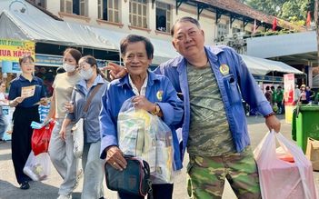 Trung tâm TP.HCM có nơi này đang bán hàng tết giảm giá đến 49%