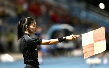 Bất ngờ: Trọng tài khiến đội tuyển nữ Việt Nam mất oan HCV SEA Games vẫn không bị tước danh hiệu FIFA