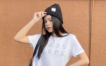 Mũ beanie và áo trắng: sự kết hợp ‘ngỡ không hợp mà hợp không tưởng’