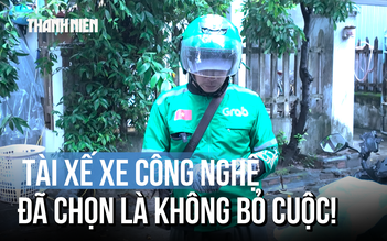 Mưu sinh bằng những chuyến xe Grab, sẵn sàng dừng lại giúp người