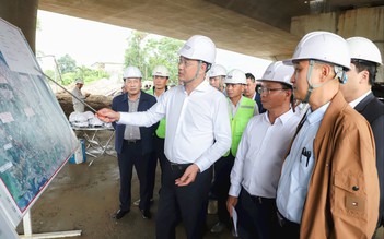 Bí thư Đà Nẵng: 'Đồng hành nhưng không buông lỏng, hỗ trợ nhưng không dung túng'