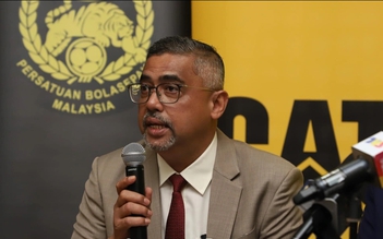 Tổng thư ký FAM được phục chức nhưng lương không tăng trong 2 năm, đội tuyển Malaysia nơm nớp chờ đợi