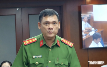 Lấn chiếm vỉa hè, học sinh phải đi bộ dưới lòng đường: Công an TP.HCM nói gì?